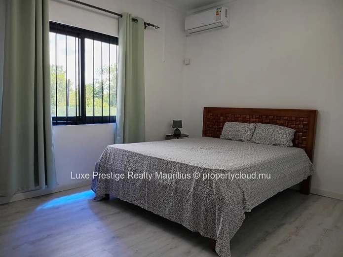 Newly built 4-bedroom luxury villa with pool in Calodyne – 3 minutes from the beach   | Land 10 perches | 210 m² buil...