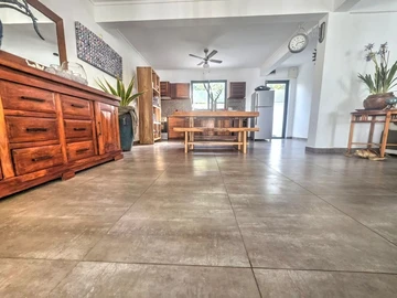 12 Bedroom House