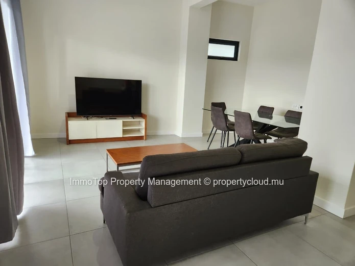 Appartement de 3 chambres au centre de QUATRE BORNES, proche de la station de métro Victoria