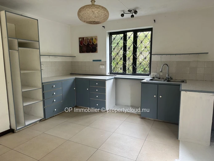 Maison de 3 chambres à vendre à Curepipe avec jardin
