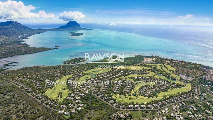 Villa de Luxe à Vendre – Harmonie Golf & Beach Estate, Rivière Noire