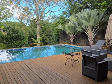 5 Bedroom Villa