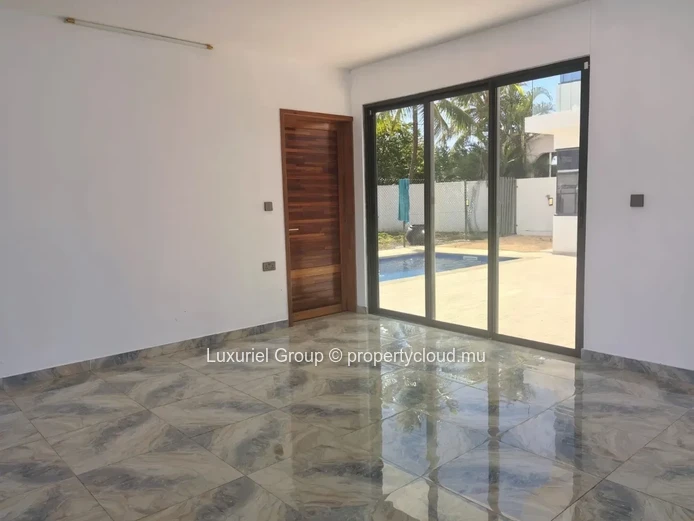 Luxury 5-Bedroom Villa for Rent in Cap Malheureux