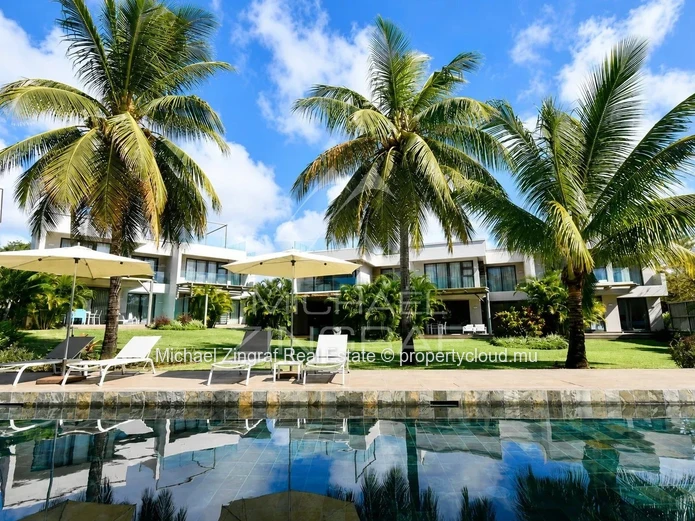 Duplex avec vue mer et piscine privée – Calodyne