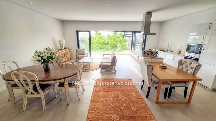 Superbe penthouse flambant neuf de 3 chambres