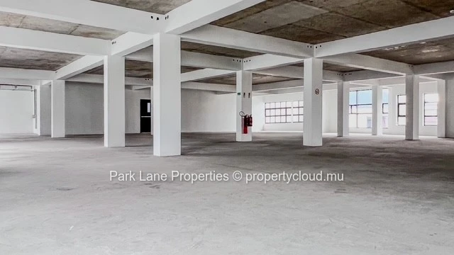 Premium 913 m² office space in Ebene – Ideal for corporate  in the heart of Ebene