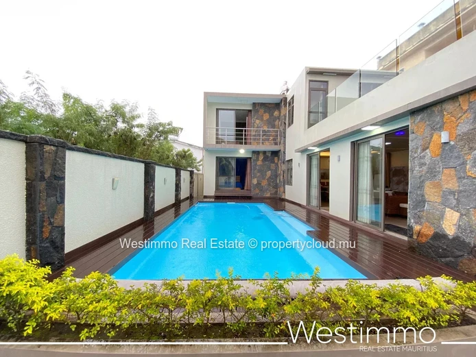 TROU AUX BICHES – For sale Magnificent, recently built contemporary villa with swimming pool and large terrace