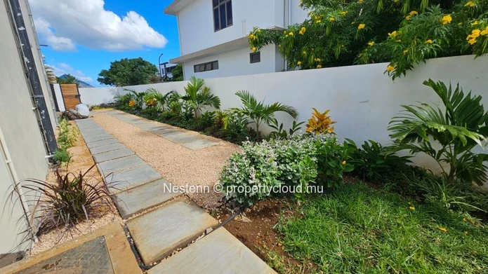 Villa moderne de 4 chambres 