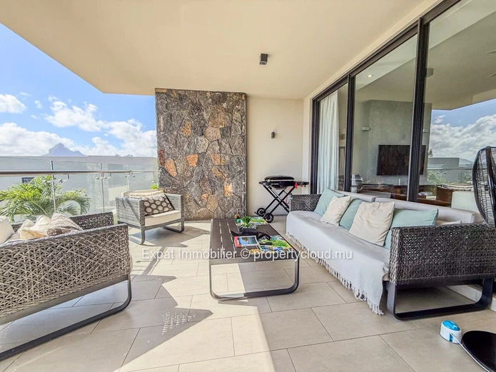 Luxury 3-Bedroom Apartment With Sea And Mountain Views – Tamarin
