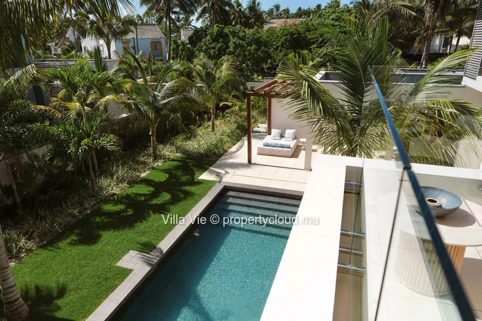 Pointe de Flacq - Villa de Prestige de 3 Chambres