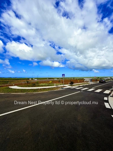 Prestigious Corner Plot in Savannah Connected Countryside – Where Smart Living Meets Exceptional Investment