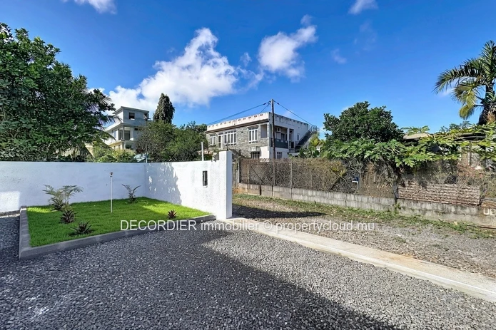 House for Sale – Triolet
