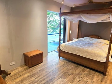 4 Bedroom Villa