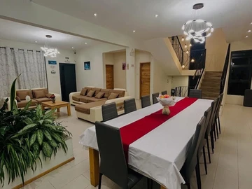 4 Bedroom Villa