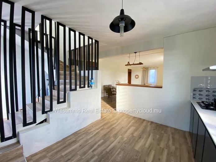 Modern 3-bedroom apartment for rent in the heart of Pereybere