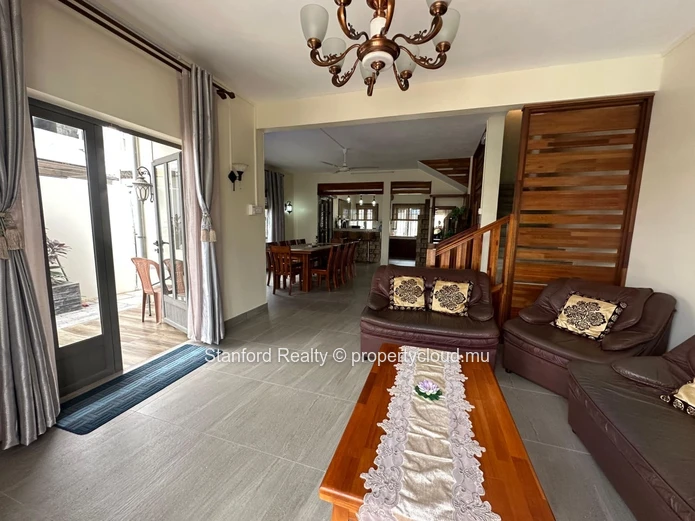 Villa à louer - 3 chambres avec piscine privée, Grand Baie, Nord