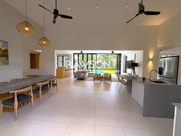 4 Bedroom Villa
