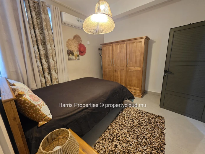 Magnificent Ground Floor Apartment for Rent in a Secure Residence, Pereybere