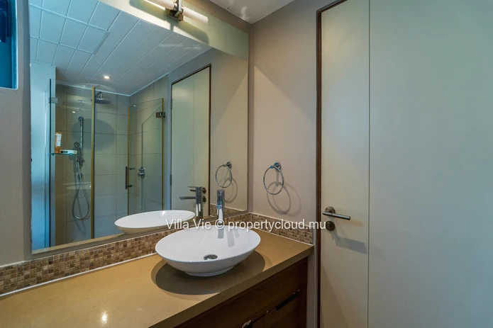 Bon Espoir - Bel appartement de 3 chambres en-suite en rez-de-jardin