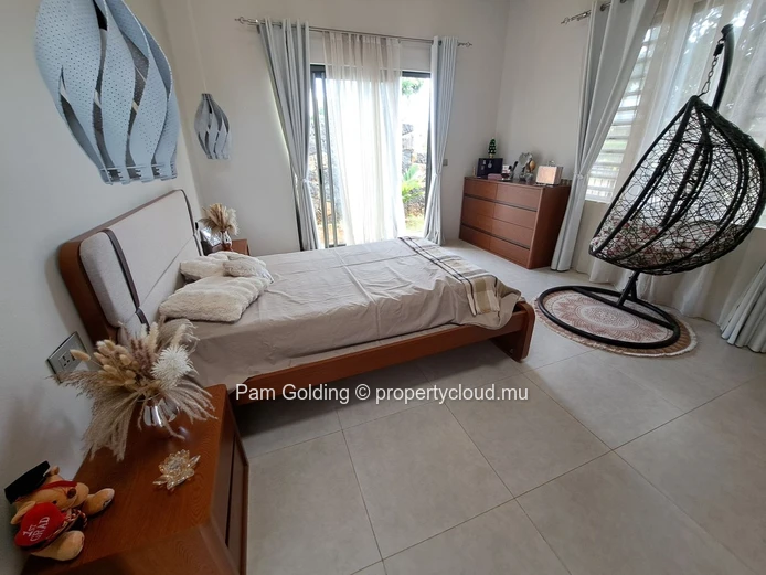 Balaclava – Maison à vendre – Pam Golding Mauritius