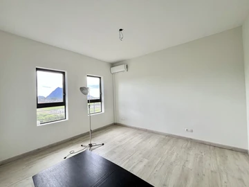 4 Bedroom Apartment