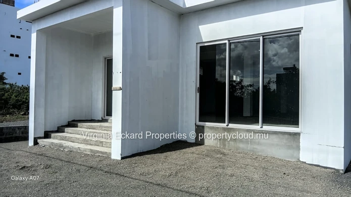 **Bureau à Louer à Pereybere : Espace Moderne à Grand Baie**