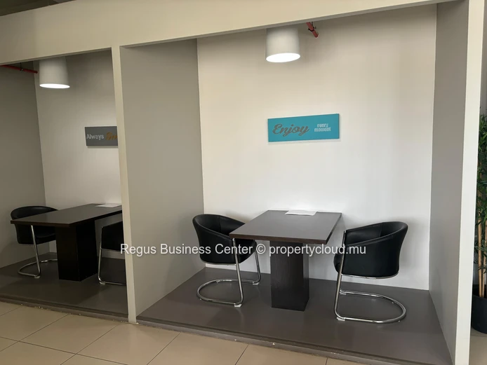 All-inclusive access to coworking space in Regus Grand Bay Central