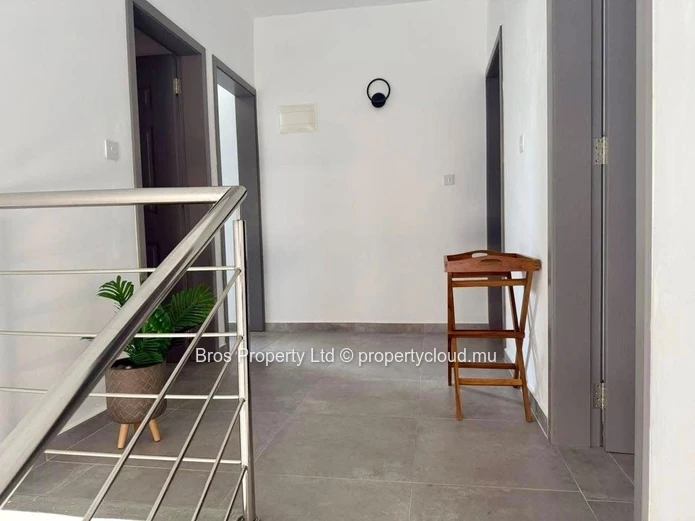 55 000 Rs/mois | Maison duplex de luxe 3 chambres à louer à Pereybere, Grand Baie
