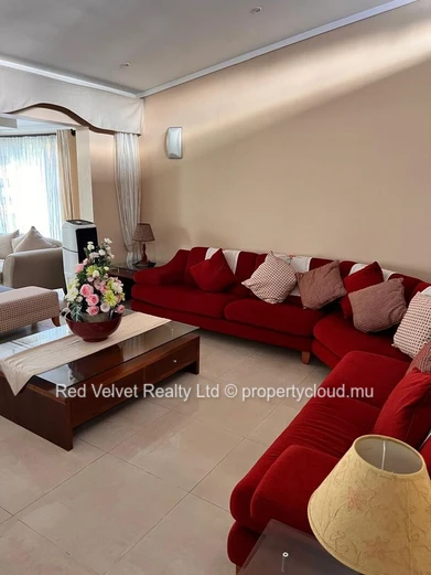 Maison de 4 chambres à vendre - Curepipe (Prix réduit)