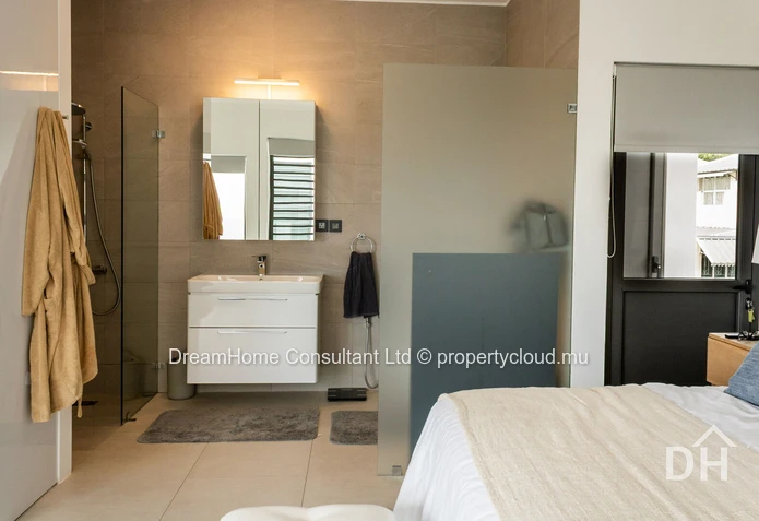 Élégant Penthouse de 3 Chambres avec Vue sur l'Océan & Jacuzzi | Tamarin