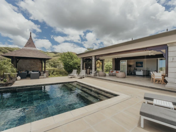 4 Bedroom Villa