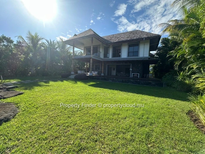 Exceptional Waterfront Villa in Mauritius' Premier Residential Marina