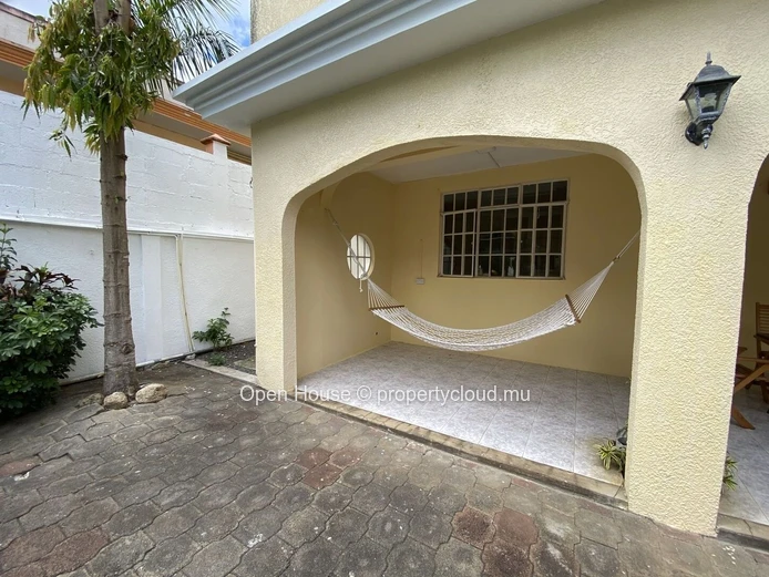 Villa 4 chambres avec piscine à louer à Trou aux Biches