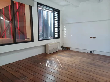Bureau de 10 Chambres