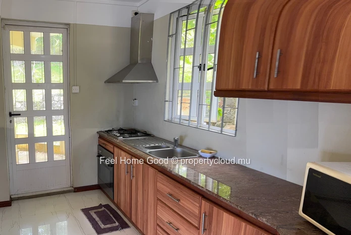 Propriété à Vendre : Terrain Résidentiel de 2,532.5 m²
