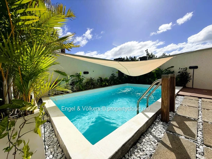 Newly Built Townhouse Close to Pereybere Beach