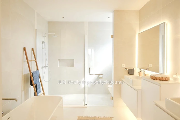 Penthouse de luxe avec vue mer à vendre à Grand Gaube, Île Maurice