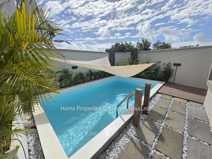 Magnifique duplex individuel moderne à louer à Pereybere – À proximité de Winners et de la plage