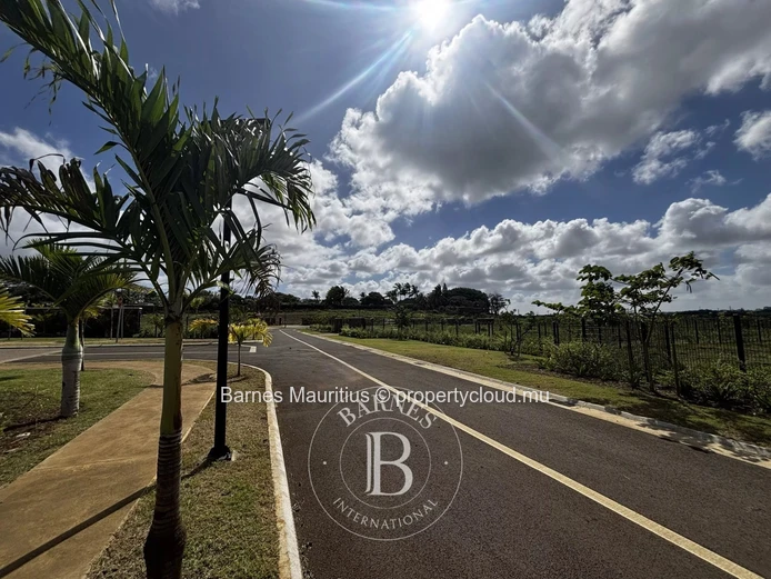BEAU PLAN - Residential land