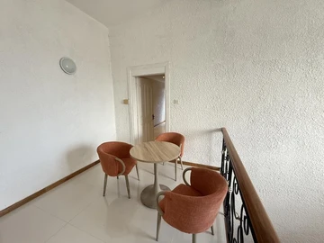 5 Bedroom Villa