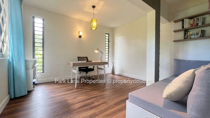 Modern single level house in Curepipe