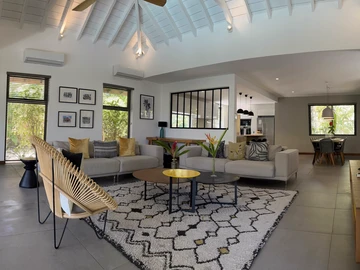 4 Bedroom Villa