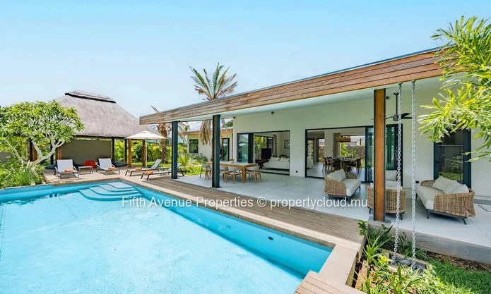 TAMARIN - Prestigious 4-Bedroom Villa – Valley View