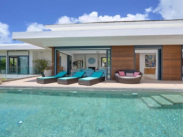4 Bedroom Villa