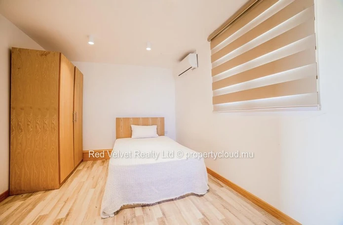 Charming Villa for Rent in Gated Community in Flic en Flac