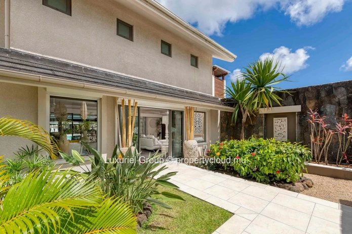 Luxueuse Villa dans Résidence Privée à Grand Baie 