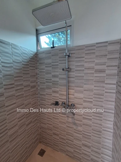 2-bedroom Apartment furnished for rent long term forest side Curepipe 