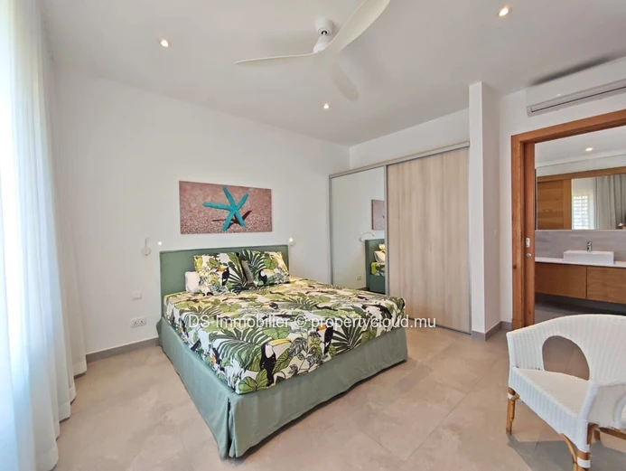 Location Prestigieuse Pieds Dans L’Eau – Résidence Privée, Pereybère, Nord
