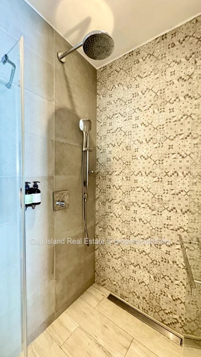 LOCATION – Appartement d'Exception Pieds dans l'Eau à Grand Baie