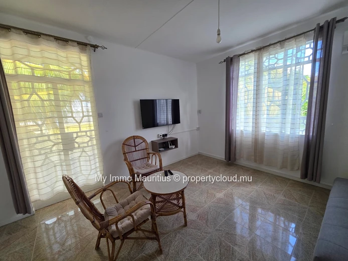Apartment with Garden and Private Entrance – Grand Baie Centre